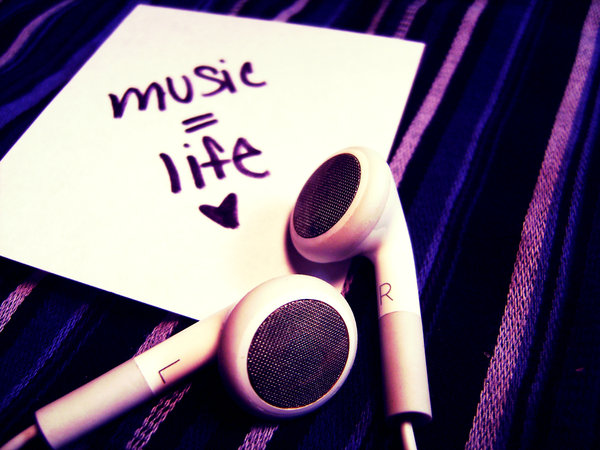 81887-club-music-music-is-life